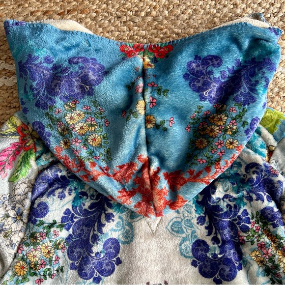 Johnny Was Biya Shellinay Sherpa Jacket with Tote Gift Bag - Picture 13 of 16